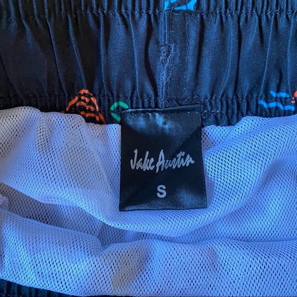 Jake Austin Black Cocktail Theme Swim Trunks New sz Small - Picture 4 of 6